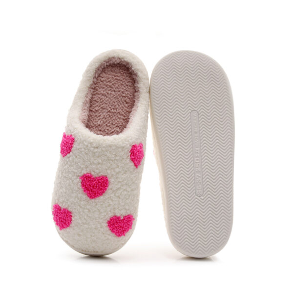 Heart slippers - Image 3